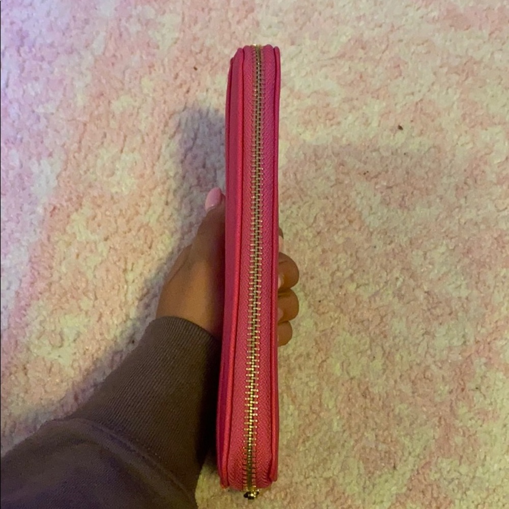 Pink Wallet - Picture 3 of 7